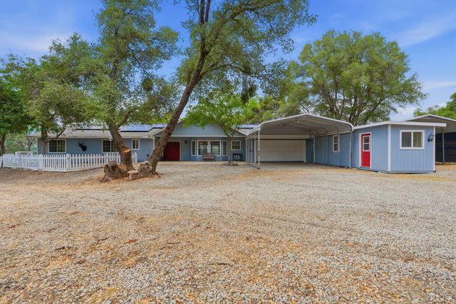 40872 Big Oak Flat Road, Oakhurst, CA 93644