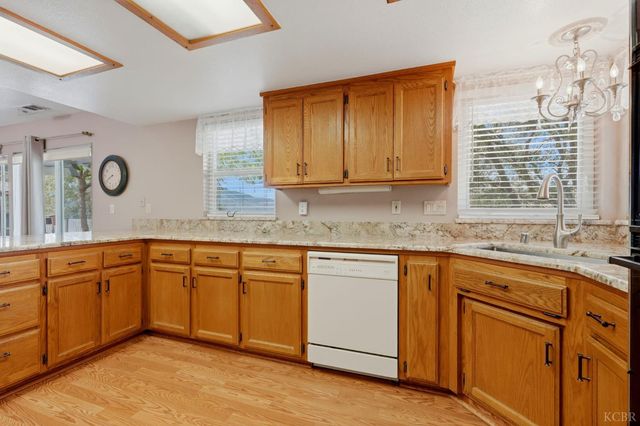 40872 Big Oak Flat Road, Oakhurst, CA 93644