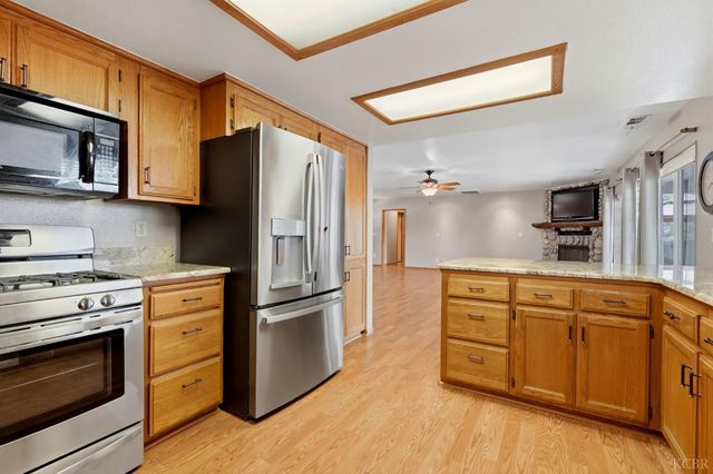 40872 Big Oak Flat Road, Oakhurst, CA 93644