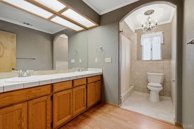 40872 Big Oak Flat Road, Oakhurst, CA 93644