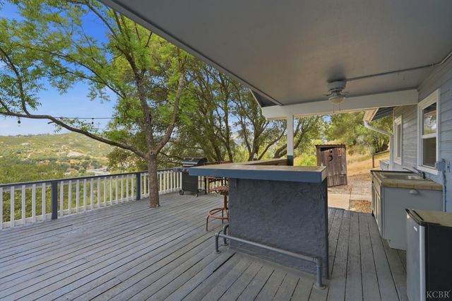 40872 Big Oak Flat Road, Oakhurst, CA 93644