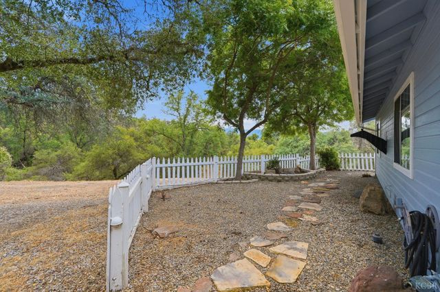 40872 Big Oak Flat Road, Oakhurst, CA 93644