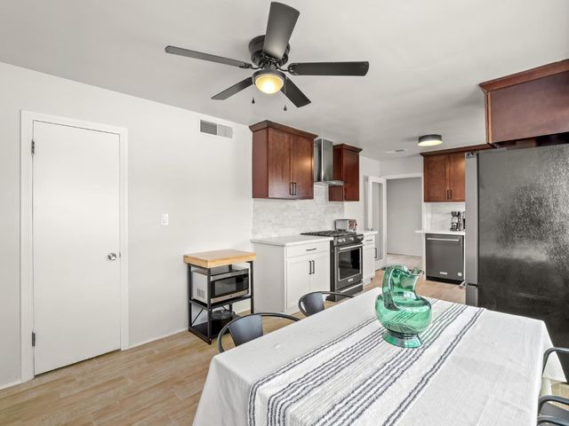2705 N West Avenue, Fresno, CA 93705