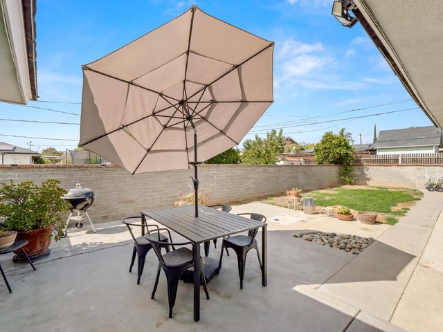 2705 N West Avenue, Fresno, CA 93705