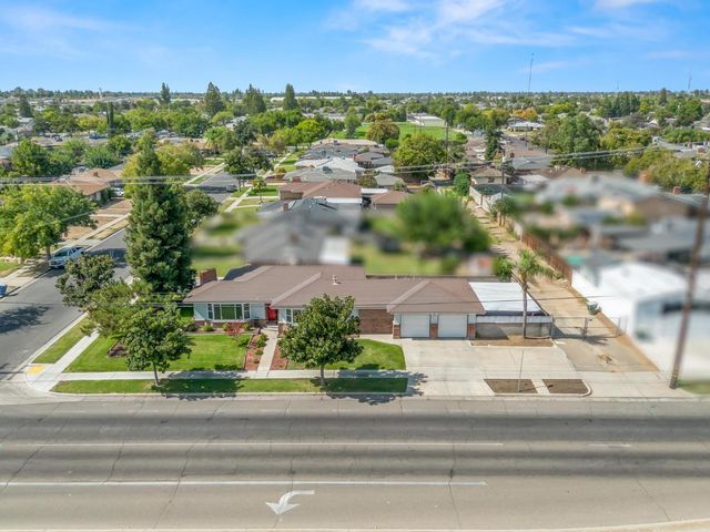 2705 N West Avenue, Fresno, CA 93705