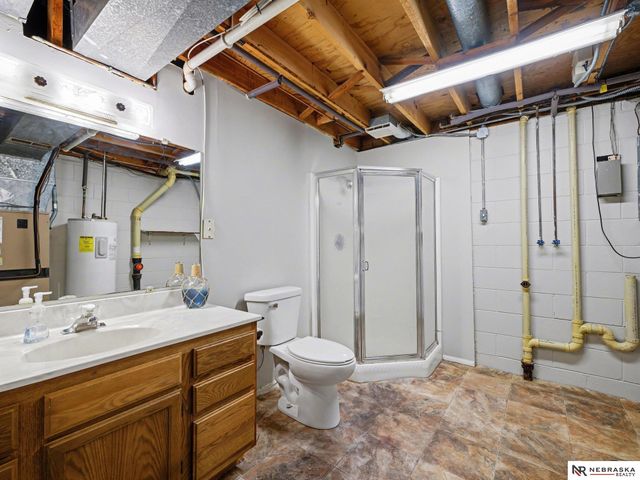 6312 S 135th Street, Omaha, NE 68137