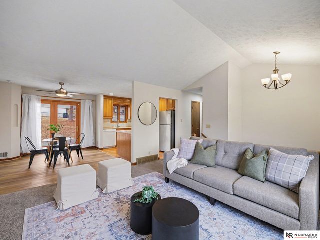 6312 S 135th Street, Omaha, NE 68137