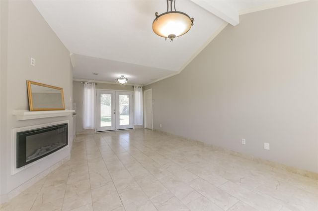 2502 Drummer Drive, League City, TX 77573