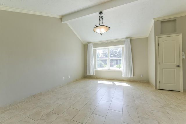 2502 Drummer Drive, League City, TX 77573