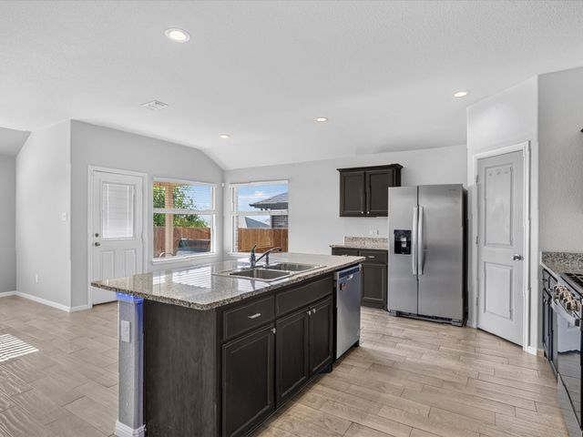 2225 Blythwood Trail, Fort Worth, TX 76108