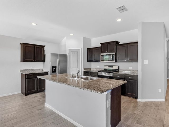 2225 Blythwood Trail, Fort Worth, TX 76108