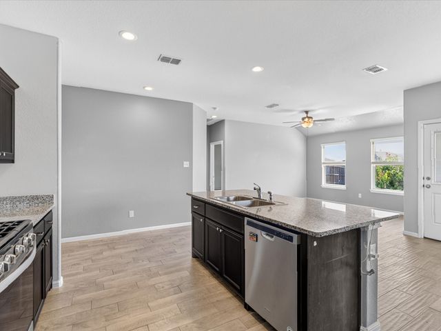 2225 Blythwood Trail, Fort Worth, TX 76108