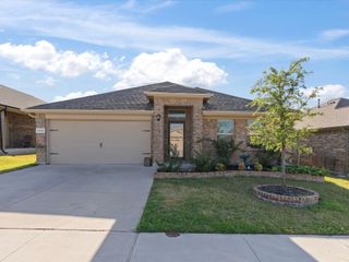 2225 Blythwood Trail, Fort Worth, TX 76108