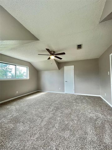 509 Dwyer Street, Angleton, TX 77515