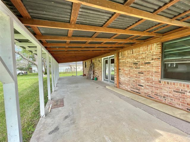 509 Dwyer Street, Angleton, TX 77515