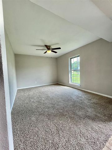 509 Dwyer Street, Angleton, TX 77515