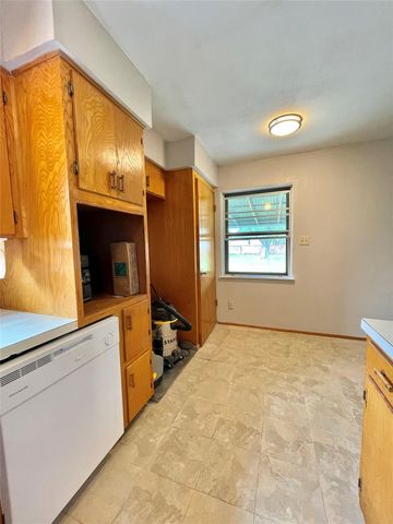 509 Dwyer Street, Angleton, TX 77515