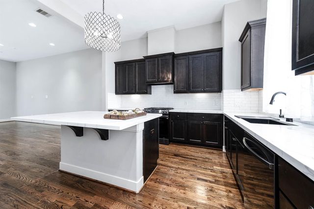 4235 Feagan Street, Houston, TX 77007