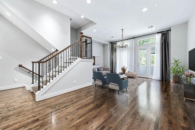 4235 Feagan Street, Houston, TX 77007