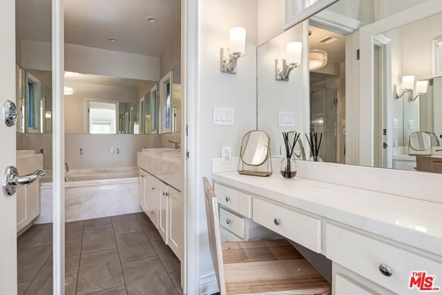 1154 N Wetherly Drive, Los Angeles, CA 90069