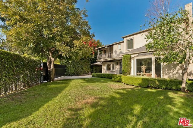 1154 N Wetherly Drive, Los Angeles, CA 90069