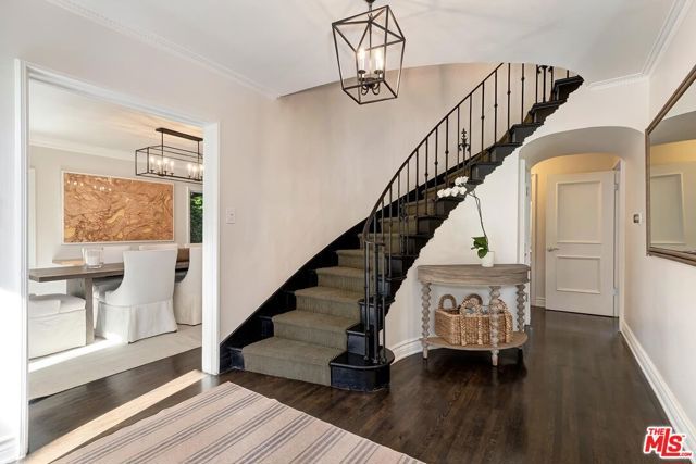 1154 N Wetherly Drive, Los Angeles, CA 90069