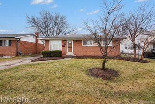 22826 Arcadia Street, Saint Clair Shores, MI 48082