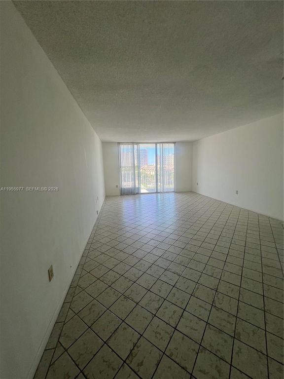 Image 4 of property listing at Address unavailable.