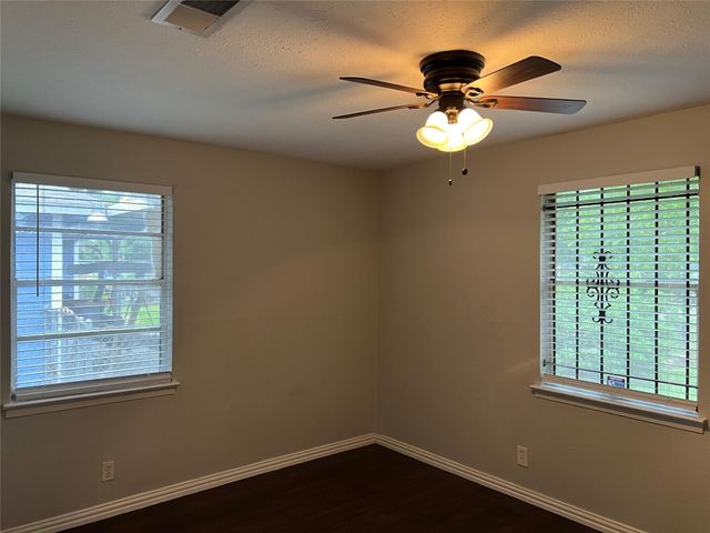 9505 Everglade Drive, Houston, TX 77078