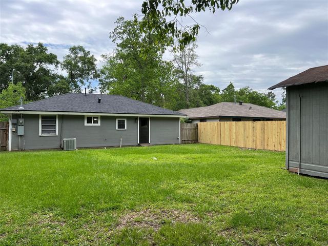 9505 Everglade Drive, Houston, TX 77078