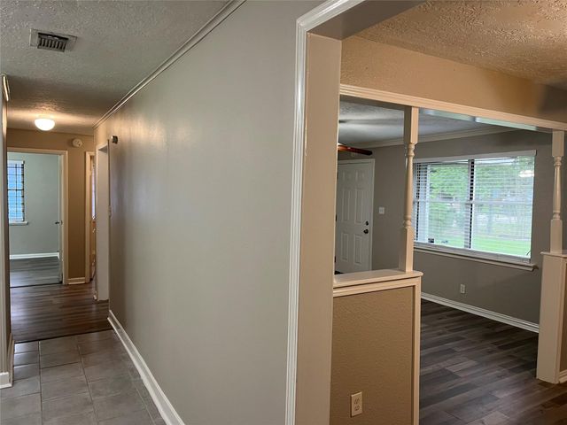 9505 Everglade Drive, Houston, TX 77078