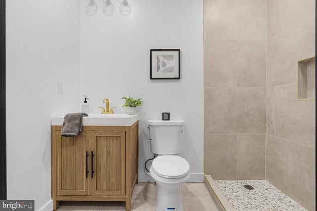 1802 E LAFAYETTE AVE, Baltimore, MD 21213