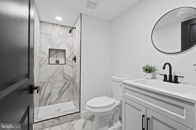 1802 E LAFAYETTE AVE, Baltimore, MD 21213