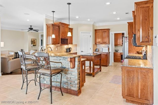 453 Sonoma Circle, Fayetteville, AR 72703