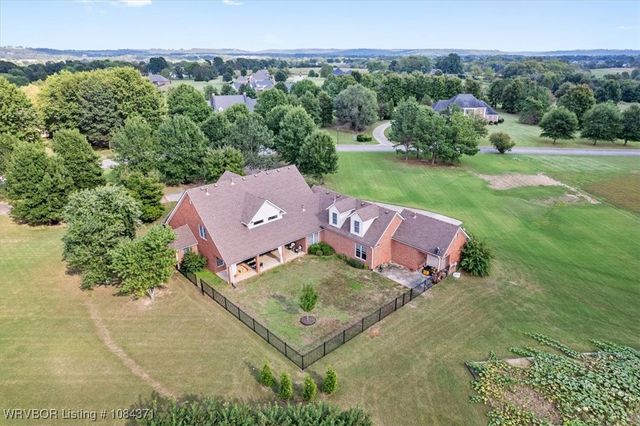 453 Sonoma Circle, Fayetteville, AR 72703