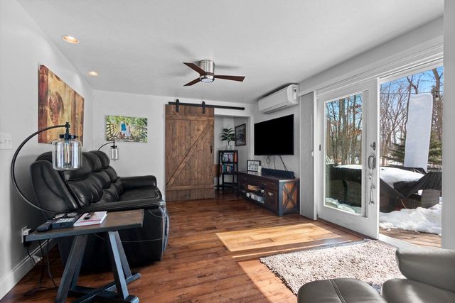 2709 SUMMERSET CIRCLE, Suamico, WI 54173