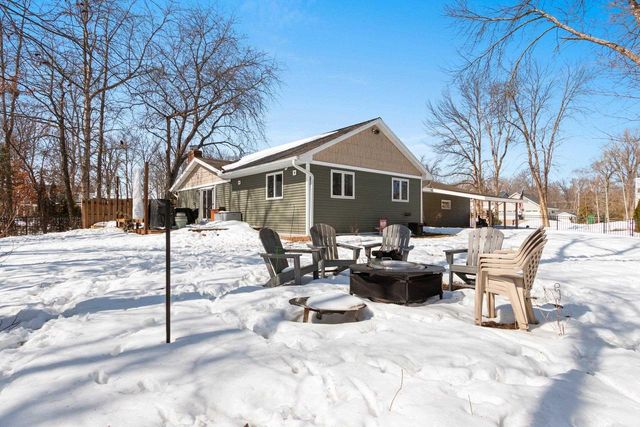 2709 SUMMERSET CIRCLE, Suamico, WI 54173