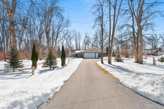 2709 SUMMERSET CIRCLE, Suamico, WI 54173