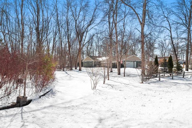 2709 SUMMERSET CIRCLE, Suamico, WI 54173