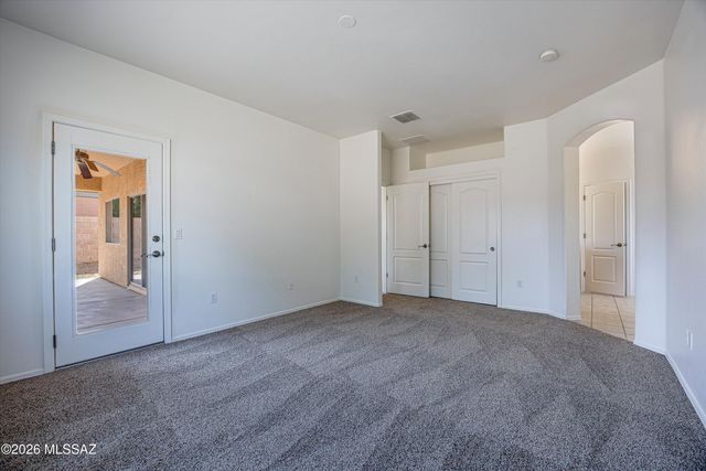 6272 W Mesa Garden Drive, Tucson, AZ 85757