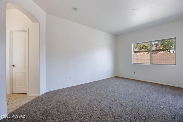 6272 W Mesa Garden Drive, Tucson, AZ 85757