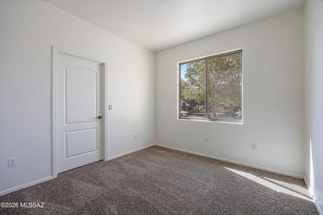 6272 W Mesa Garden Drive, Tucson, AZ 85757