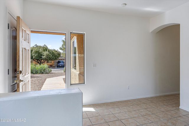 6272 W Mesa Garden Drive, Tucson, AZ 85757