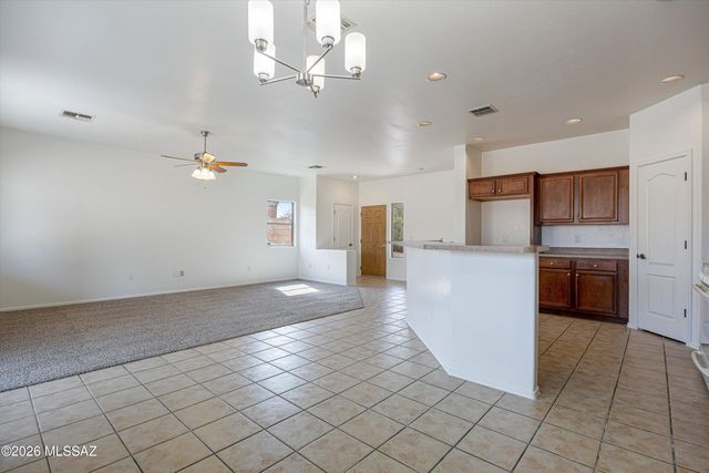 6272 W Mesa Garden Drive, Tucson, AZ 85757