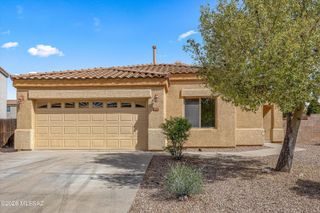 6272 W Mesa Garden Drive, Tucson, AZ 85757