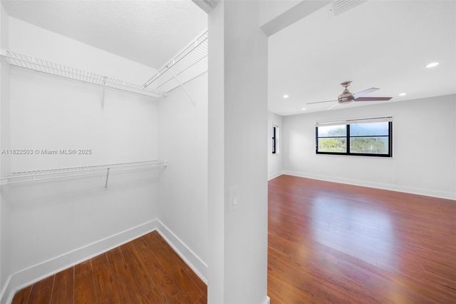 1538 Tamarind Ct 0, Weston, FL 33327