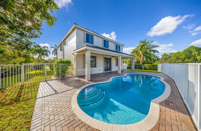 1538 Tamarind Ct 0, Weston, FL 33327