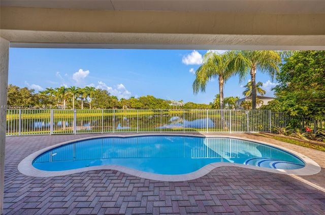 1538 Tamarind Ct 0, Weston, FL 33327