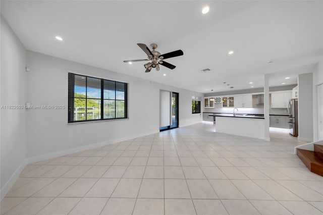 1538 Tamarind Ct 0, Weston, FL 33327