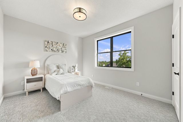 18742 Jarosite Court, Lakeville, MN 55044